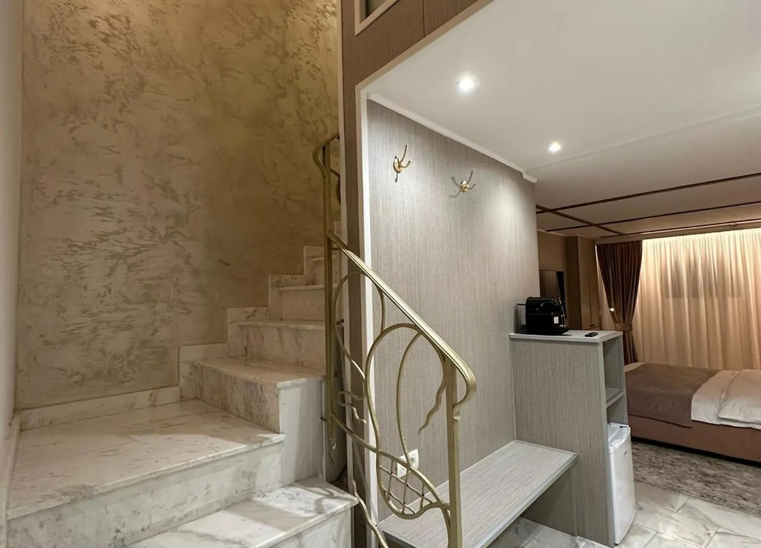 Hotel House4You - Blanari Bucarest