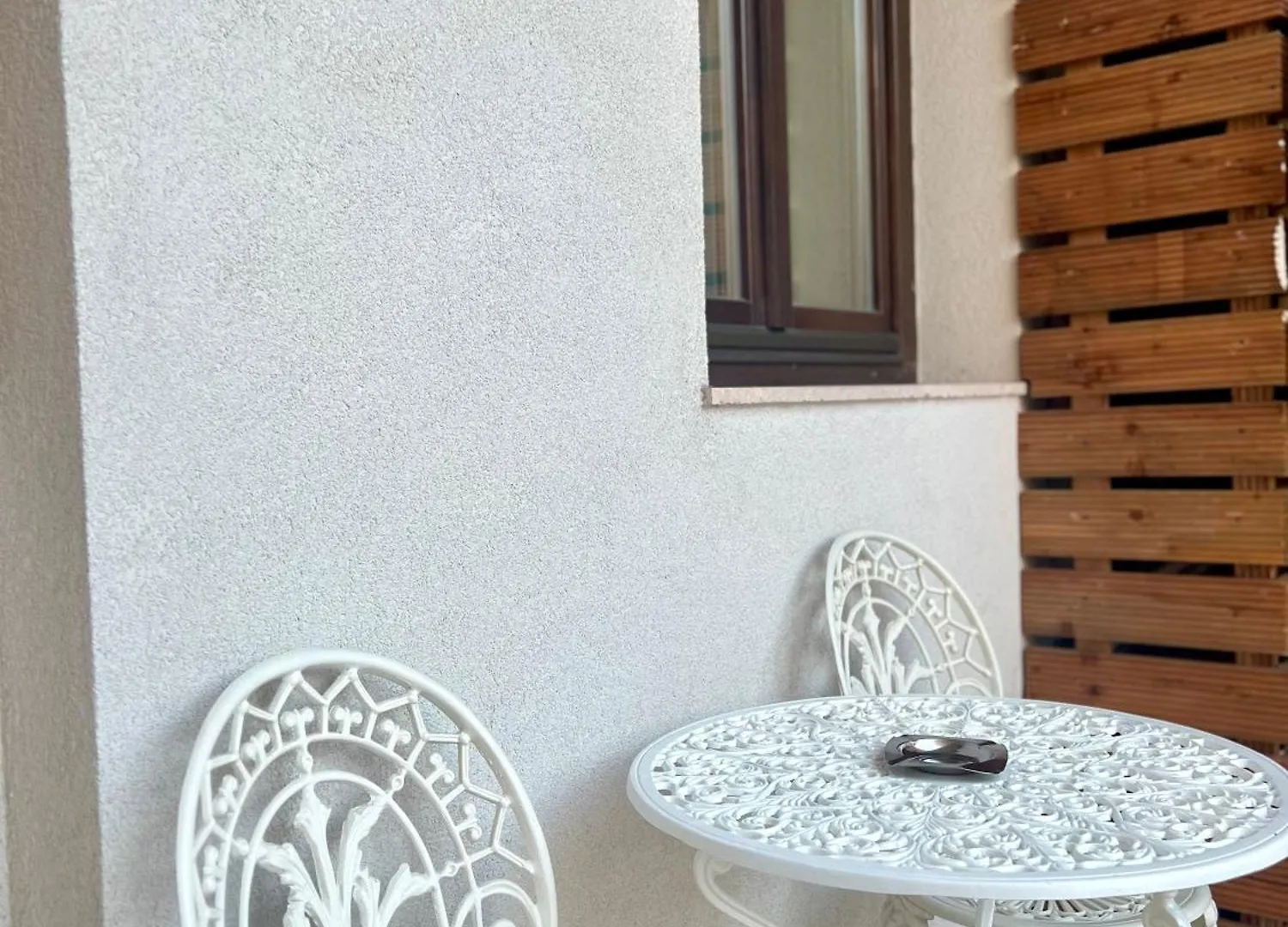 House4You - Blanari Bükreş