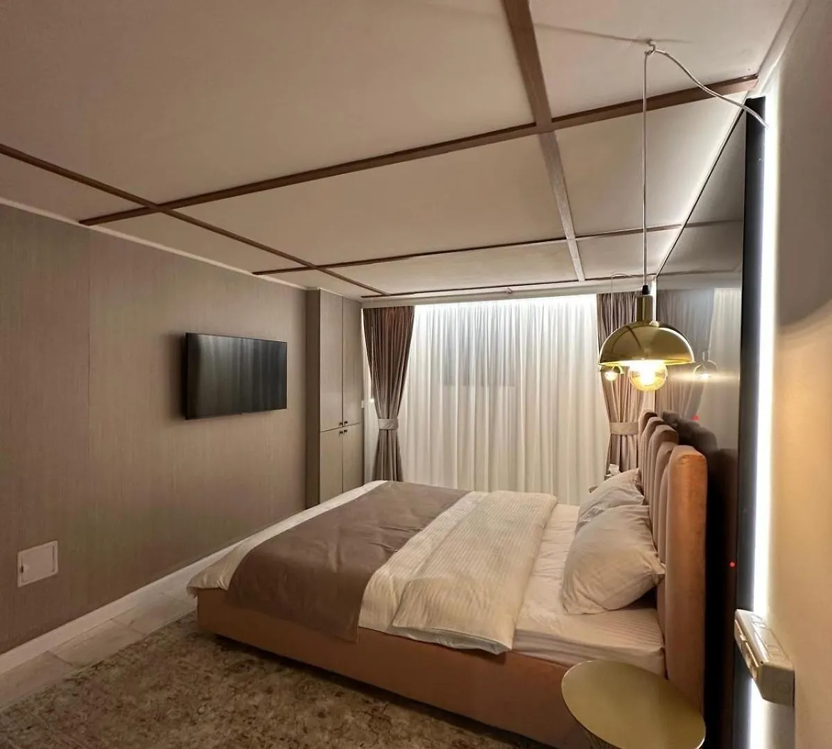 Hotel House4You - Blanari Bucharest
